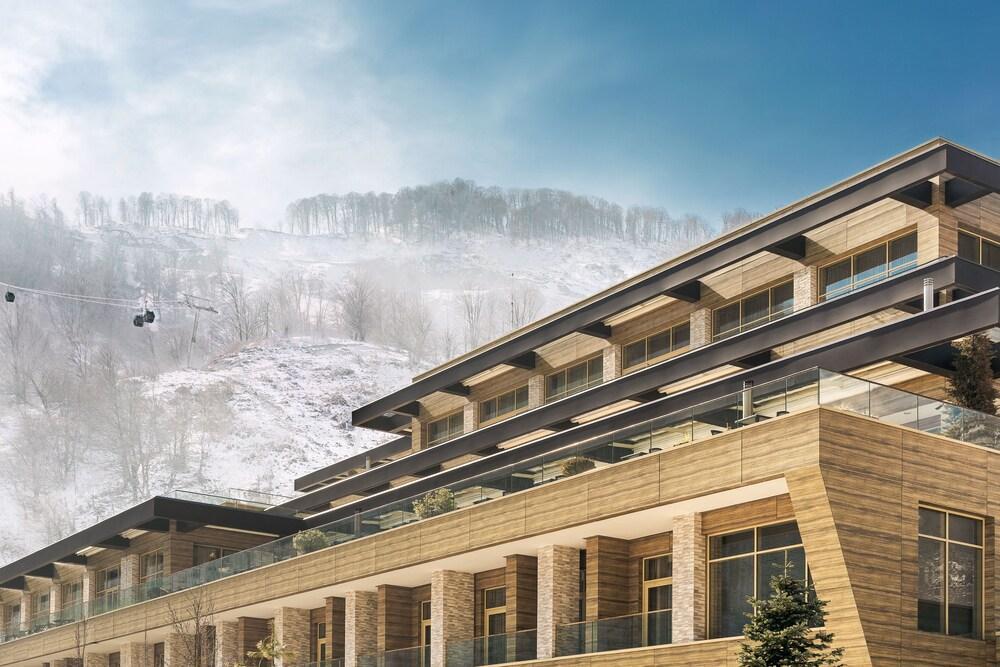 Qafqaz Tufandag Mountain Resort Hotel Gabala Esterno foto The hotel