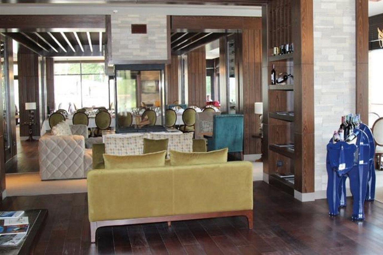 Qafqaz Tufandag Mountain Resort Hotel Gabala Esterno foto The lobby of the hotel